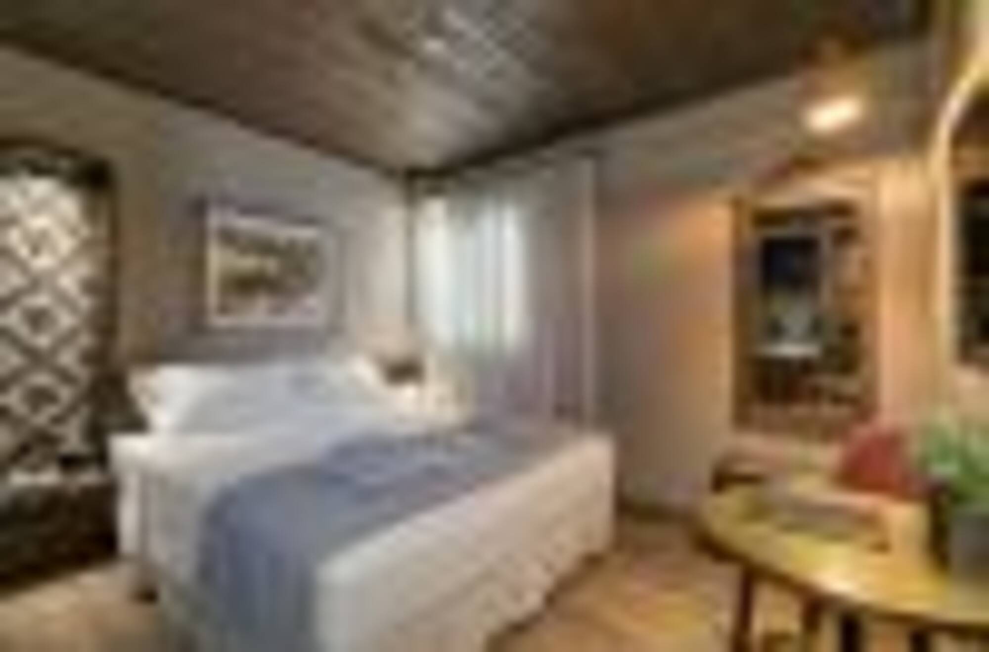 / ESTIA BOUTIQUE APARTMENTS | ATHENS