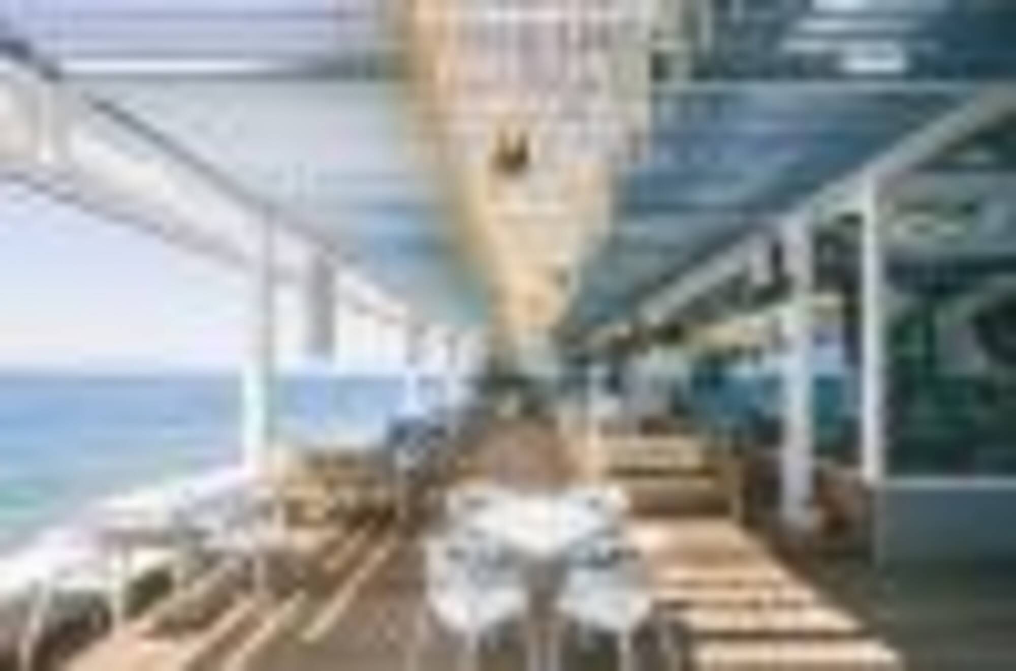 / PERLA KITCHEN BAR & CAFE