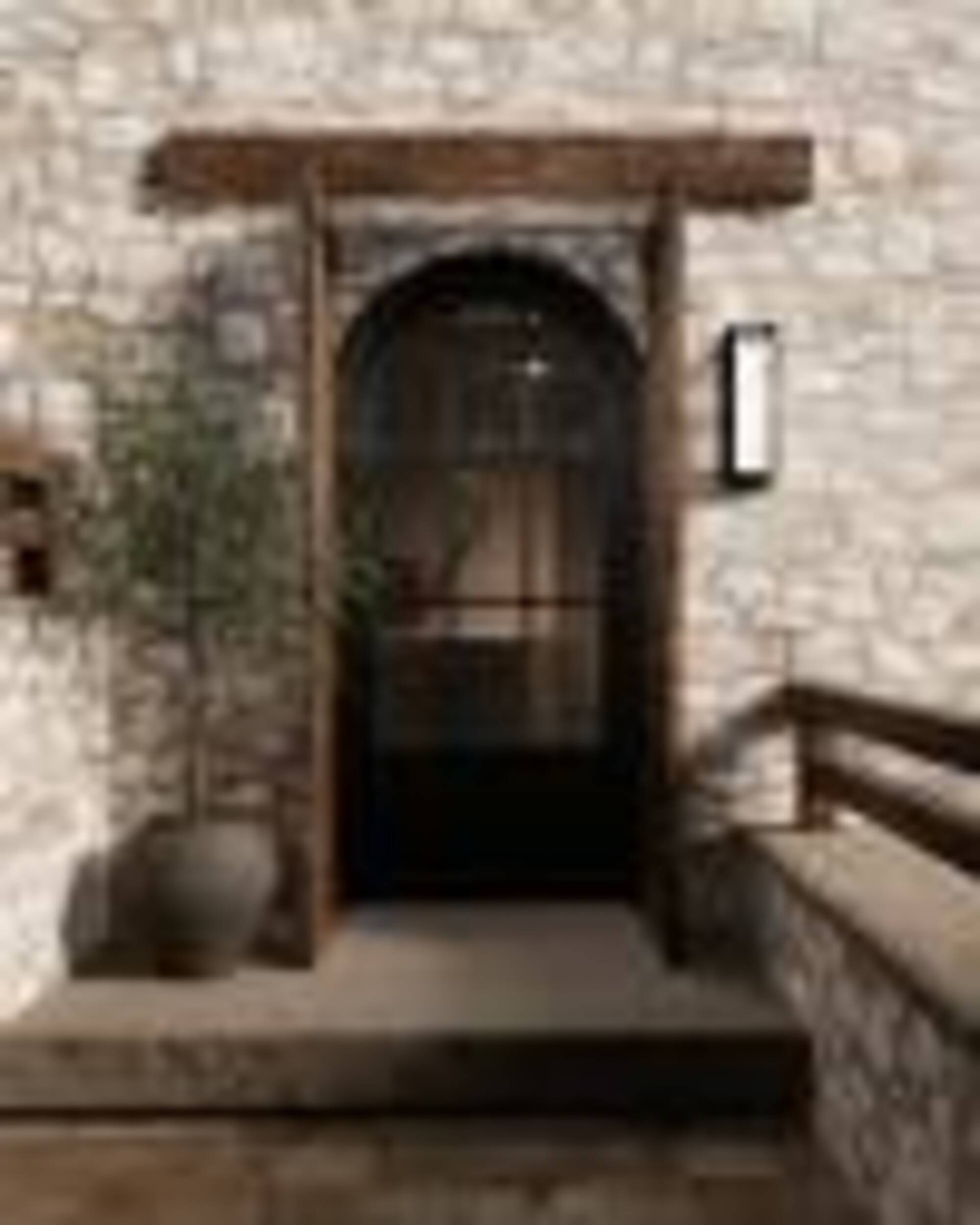 Video10 - Snapshot71.jpg / STONE VILLA